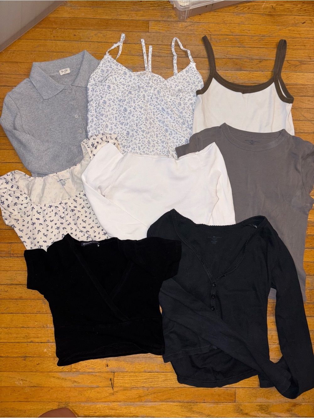 Brandy Melville Lot of 8 Shirts